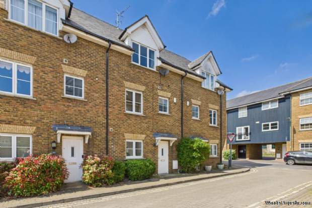 Additional Property Image 4 bedroom House for sale in Hemel Hempstead 13