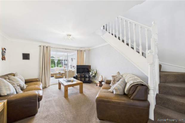 Additional Property Image 3 bedroom House for sale in Hemel Hempstead 3