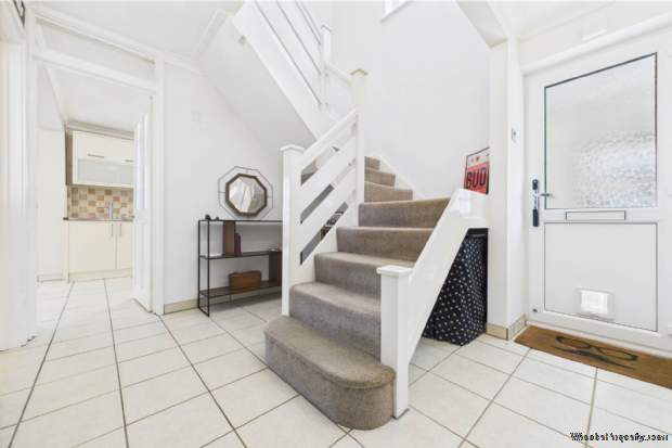 Additional Property Image 3 bedroom Semi Detached for sale in Hemel Hempstead 10