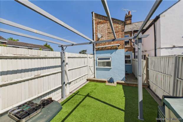 Additional Property Image 2 bedroom Cottage for sale in Hemel Hempstead 17