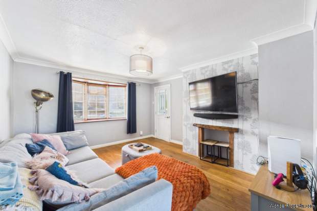 Additional Property Image 3 bedroom House for sale in Hemel Hempstead 2