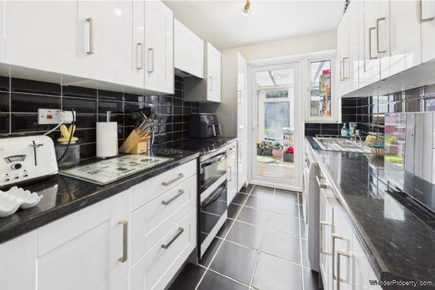 Additional Property Image 4 bedroom End of Terrace for sale in Hemel Hempstead 19