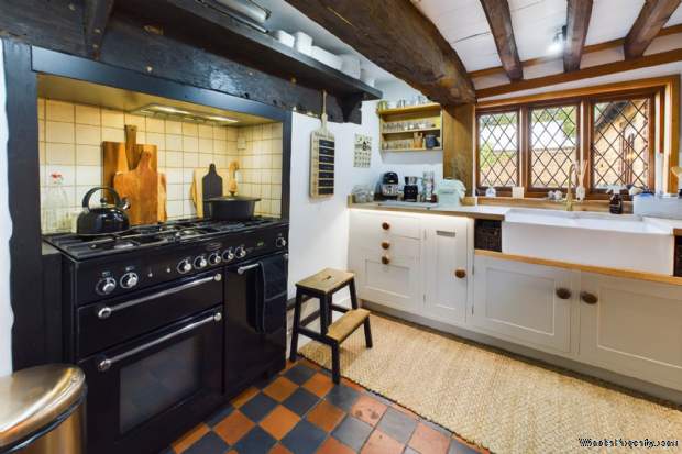 Additional Property Image 4 bedroom Detached for sale in Hemel Hempstead 7