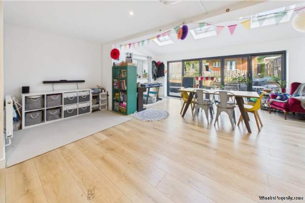 Additional Property Image 3 bedroom Semi Detached for sale in Hemel Hempstead 2