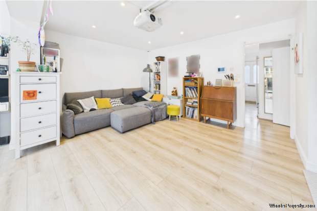 Additional Property Image 3 bedroom Semi Detached for sale in Hemel Hempstead 5