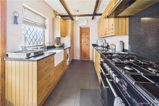 Additional Property Image 3 bedroom Terraced for sale in Watford 5