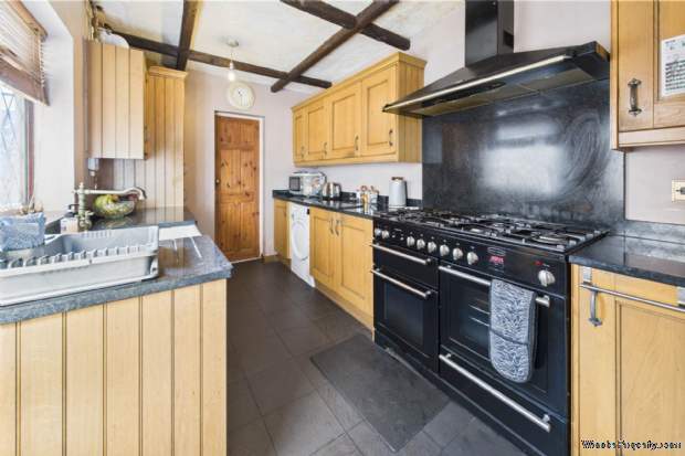 Additional Property Image 3 bedroom Terraced for sale in Watford 6