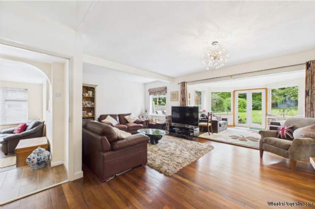 Additional Property Image 4 bedroom House for sale in Hemel Hempstead 3
