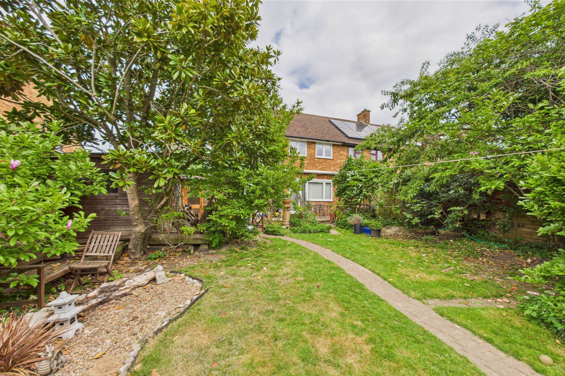 Additional Property Image 3 bedroom Semi Detached for sale in Hemel Hempstead 13