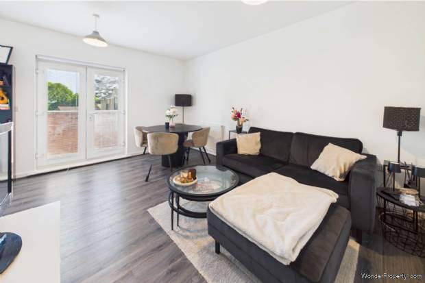 Additional Property Image 2 bedroom Apartment for sale in Hemel Hempstead 7