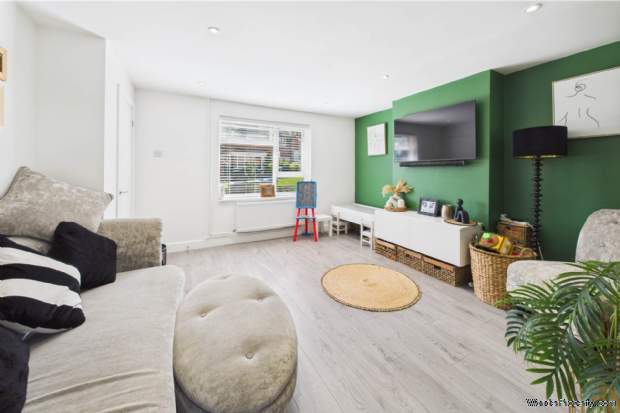Additional Property Image 2 bedroom House for sale in Hemel Hempstead 18