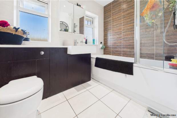 Additional Property Image 2 bedroom House for sale in Hemel Hempstead 14