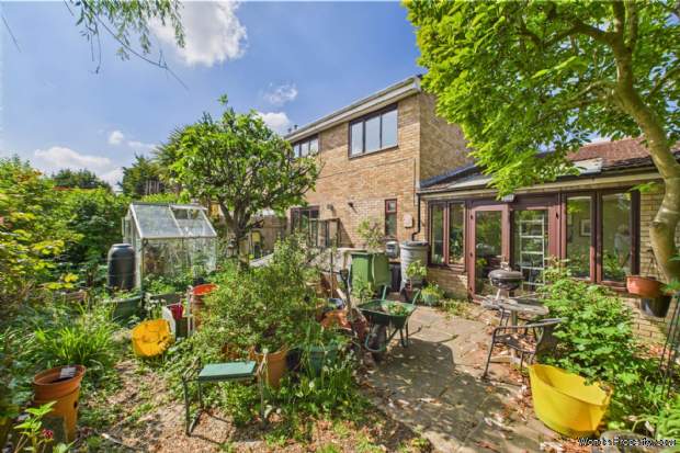 Additional Property Image 3 bedroom Semi Detached for sale in Hemel Hempstead 3