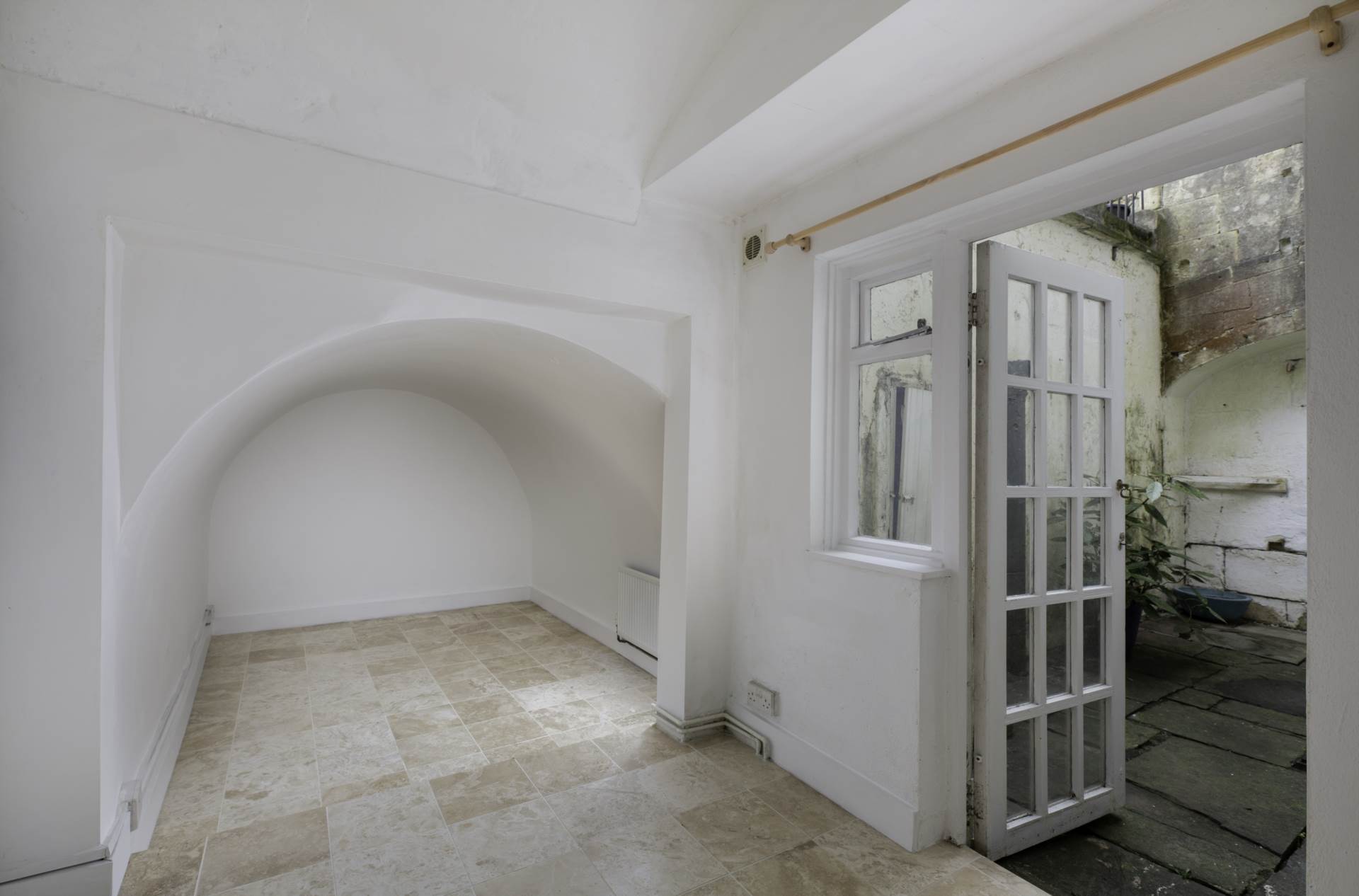 Additional Property Image 1 bedroom Flat for sale in Bath 15
