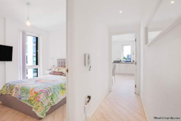 Additional Property Image 1 bedroom Flat for sale in London 6