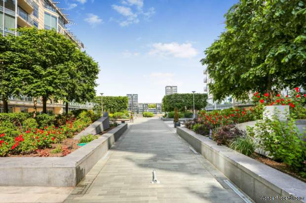 Additional Property Image 1 bedroom Flat for sale in London 8
