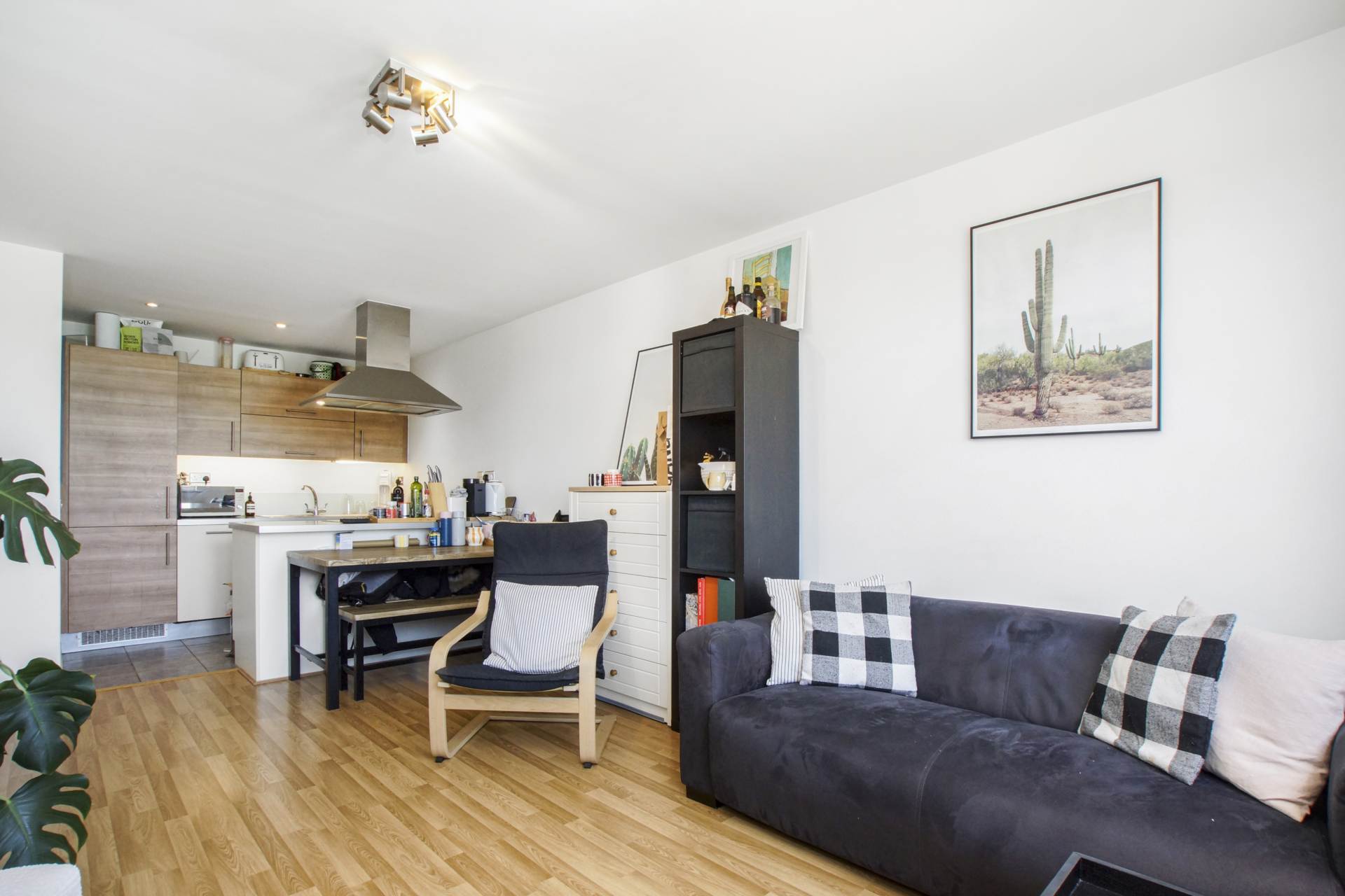 Additional Property Image 1 bedroom Apartment for sale in London 15