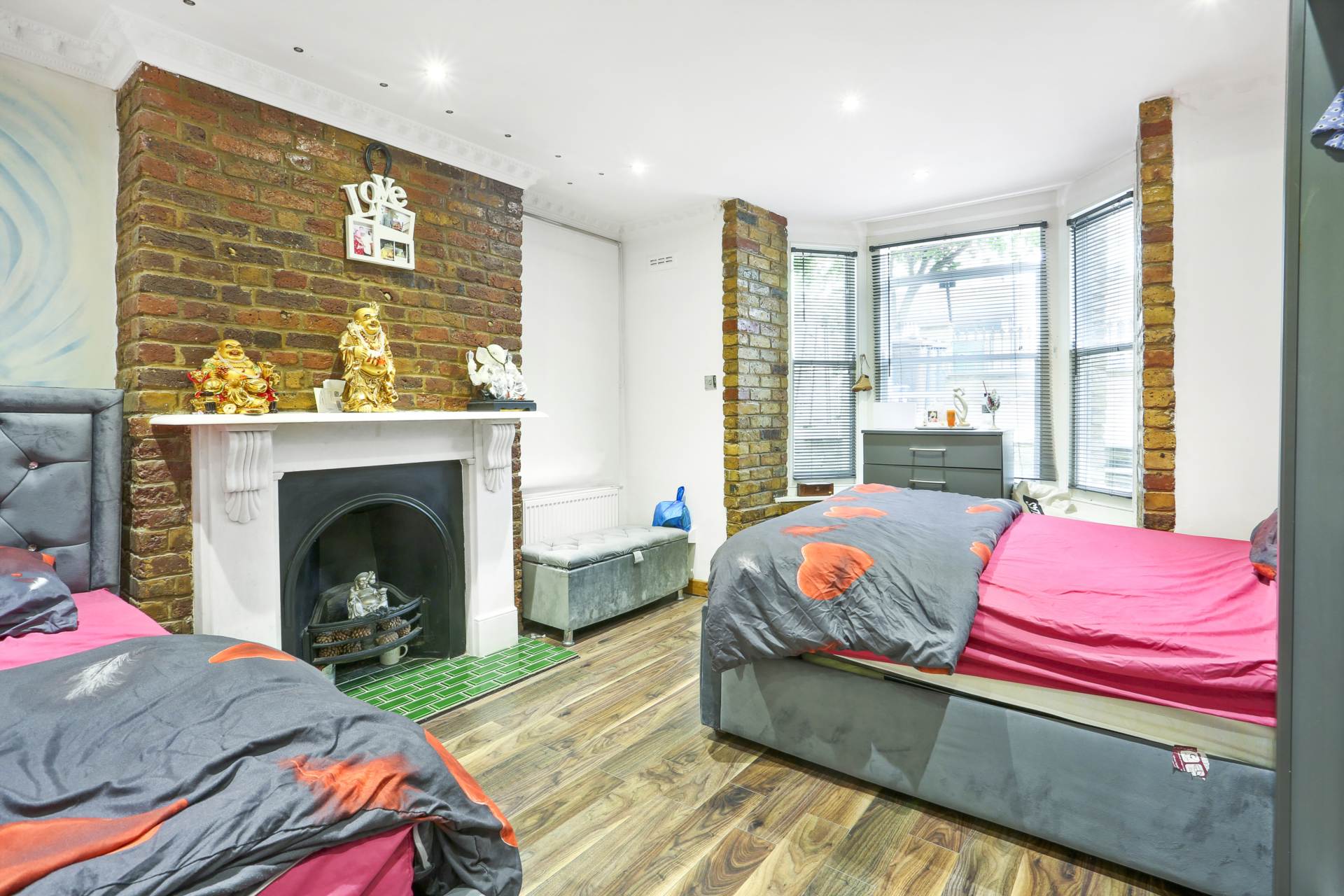 Additional Property Image 5 bedroom House for sale in London 16