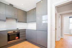 3 bedroom Apartment to rent in London