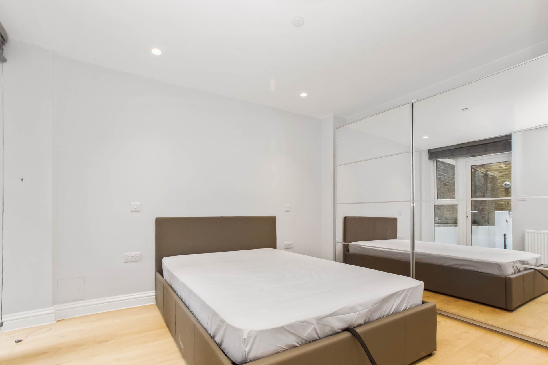 Additional Property Image 2 bedroom Apartment to rent in London 4
