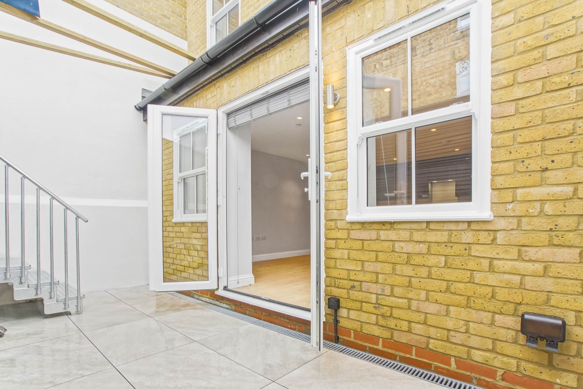 Additional Property Image 2 bedroom Apartment to rent in London 6