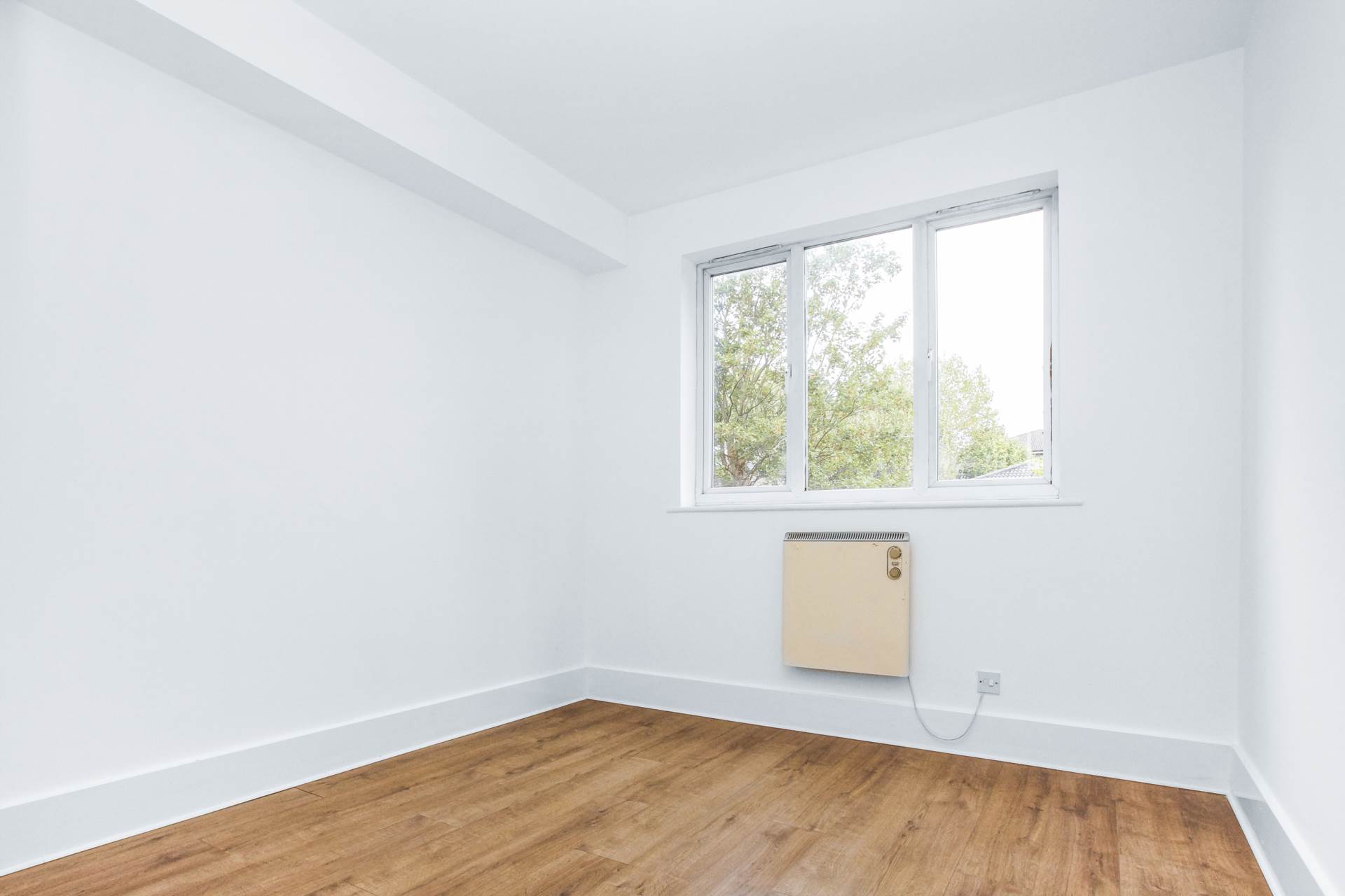 Additional Property Image 2 bedroom Apartment for sale in London 4