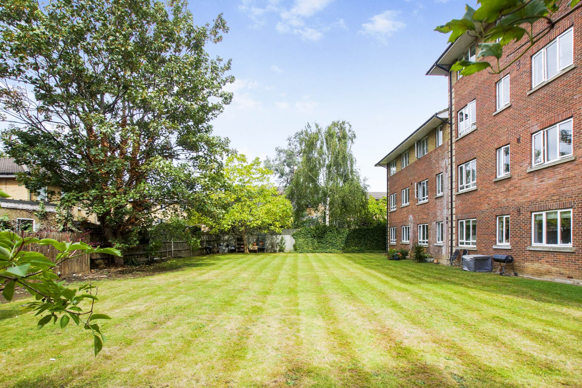 Additional Property Image 2 bedroom Apartment for sale in London 6