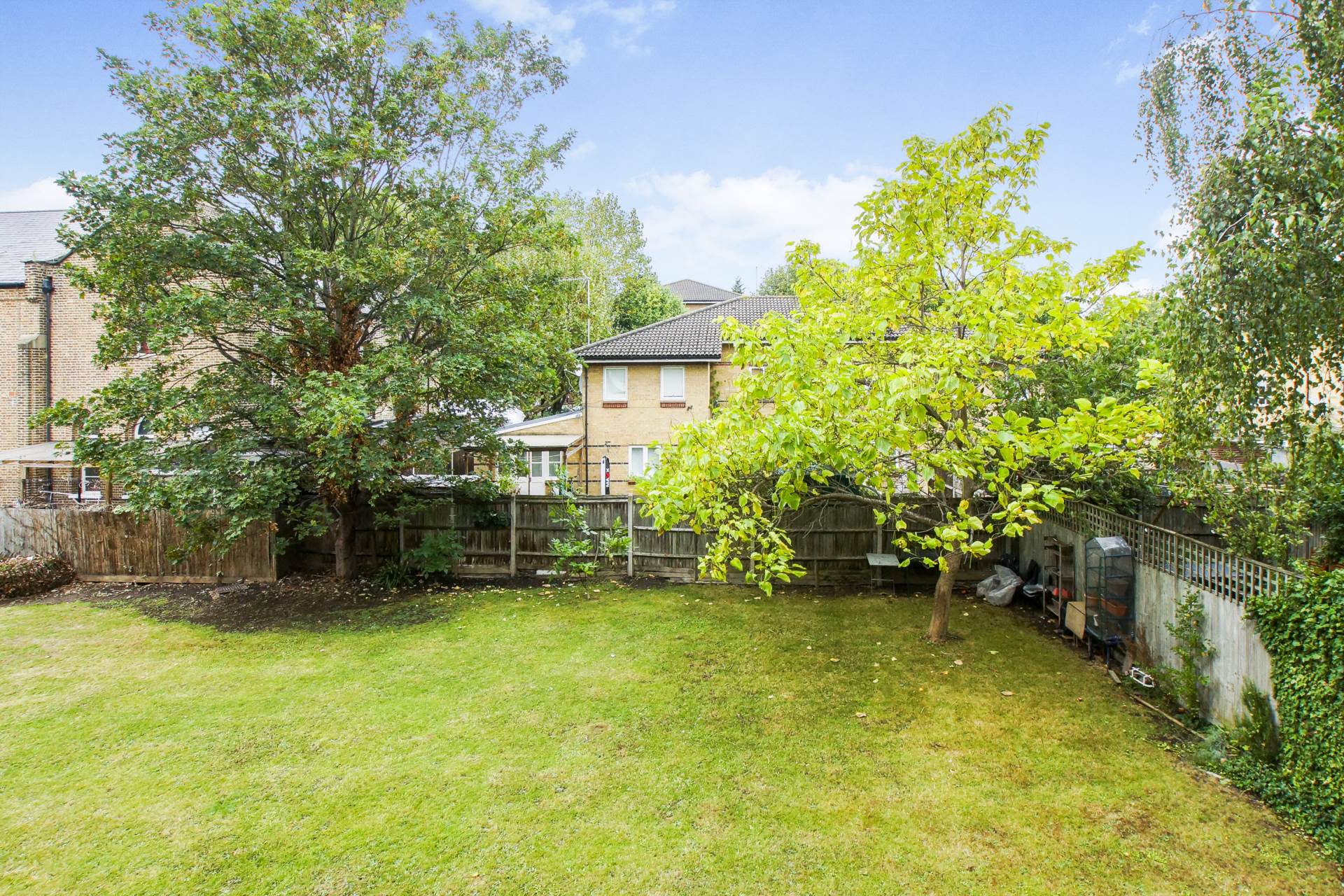 Additional Property Image 2 bedroom Apartment for sale in London 15