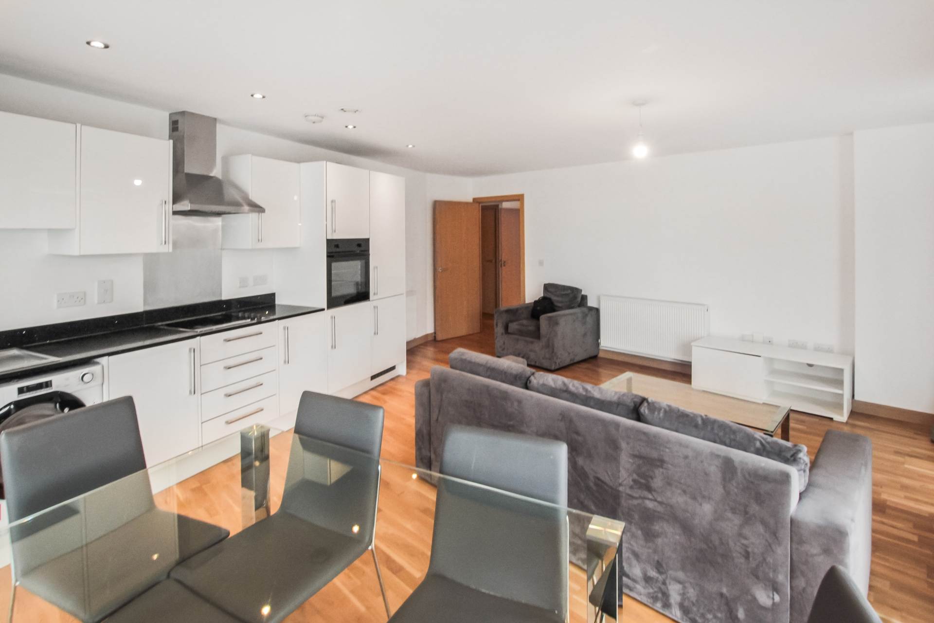 Additional Property Image 3 bedroom Apartment for sale in Dartford 12