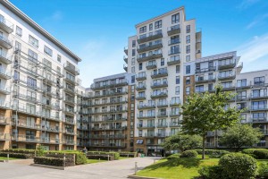 1 bedroom Apartment to rent in London
