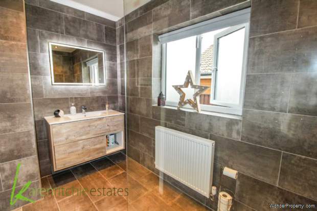 Additional Property Image 4 bedroom Detached for sale in Bolton 8