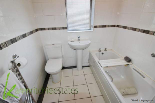 Additional Property Image 2 bedroom Detached Bungalow for sale in Bolton 12