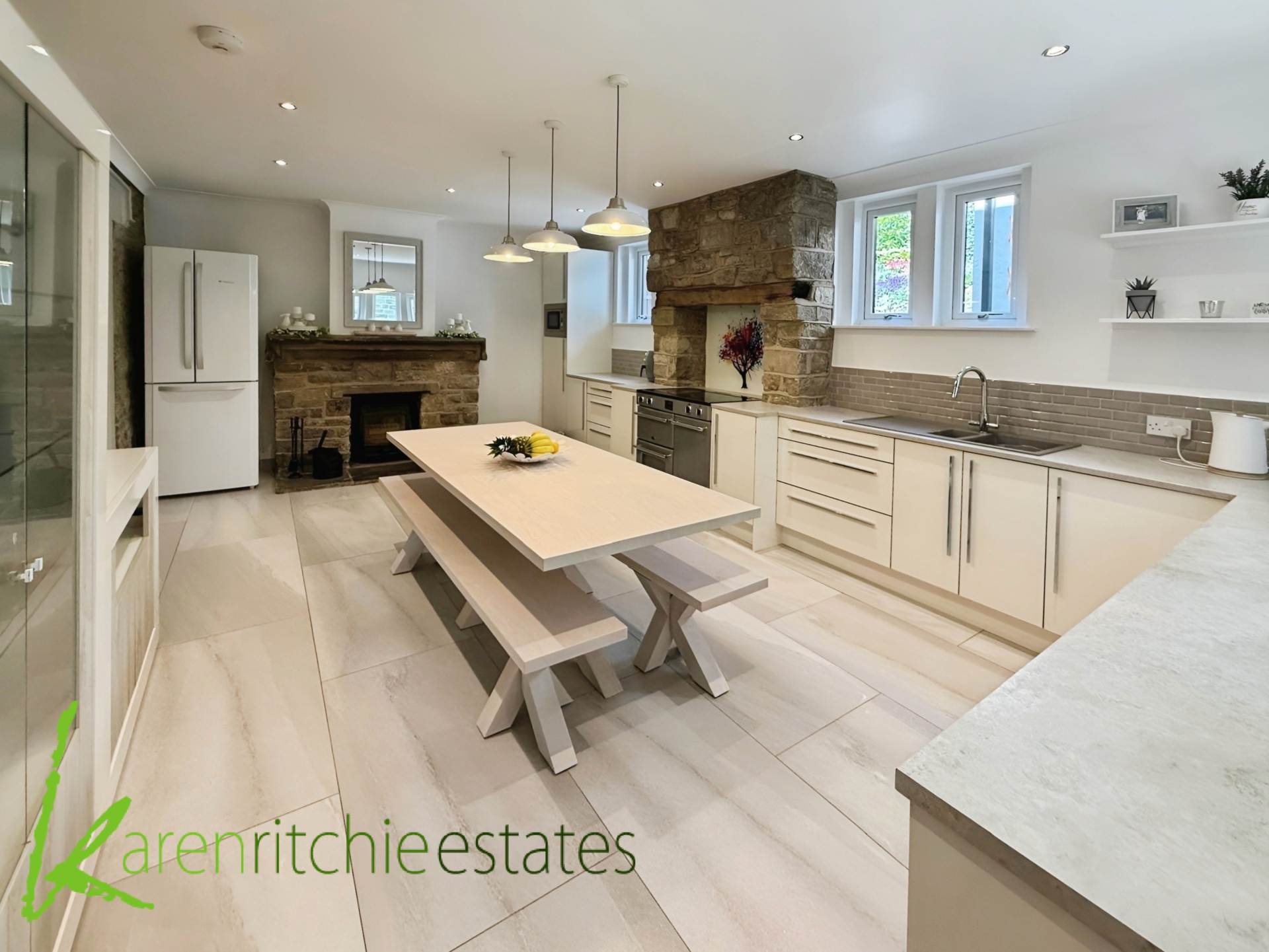 Additional Property Image 5 bedroom Semi Detached for sale in Bolton 7