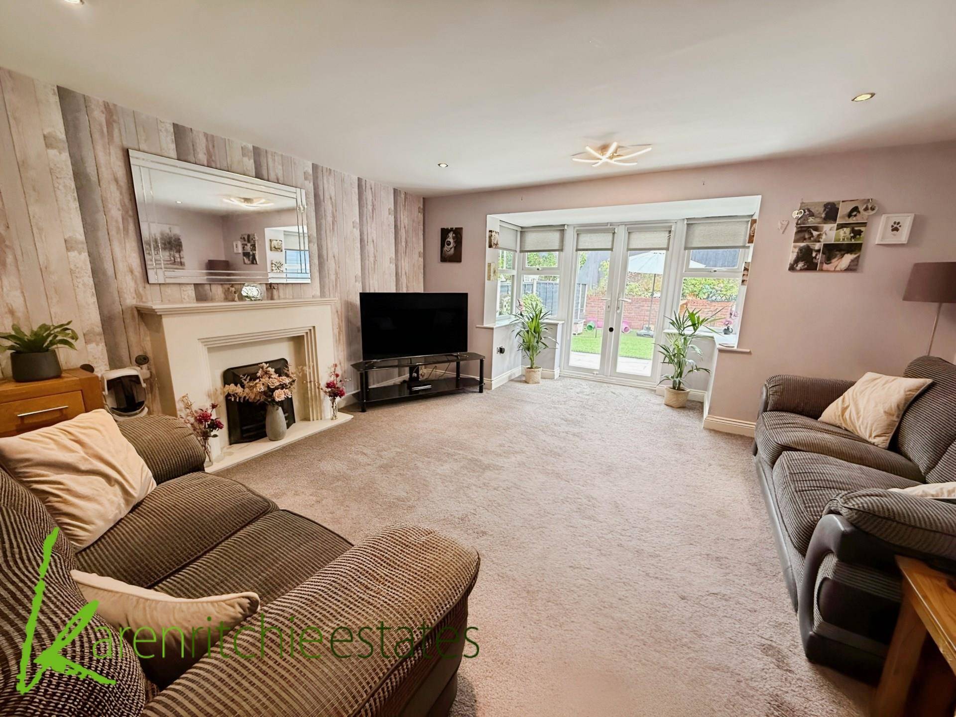 Additional Property Image 4 bedroom Triplex for sale in Bolton 2