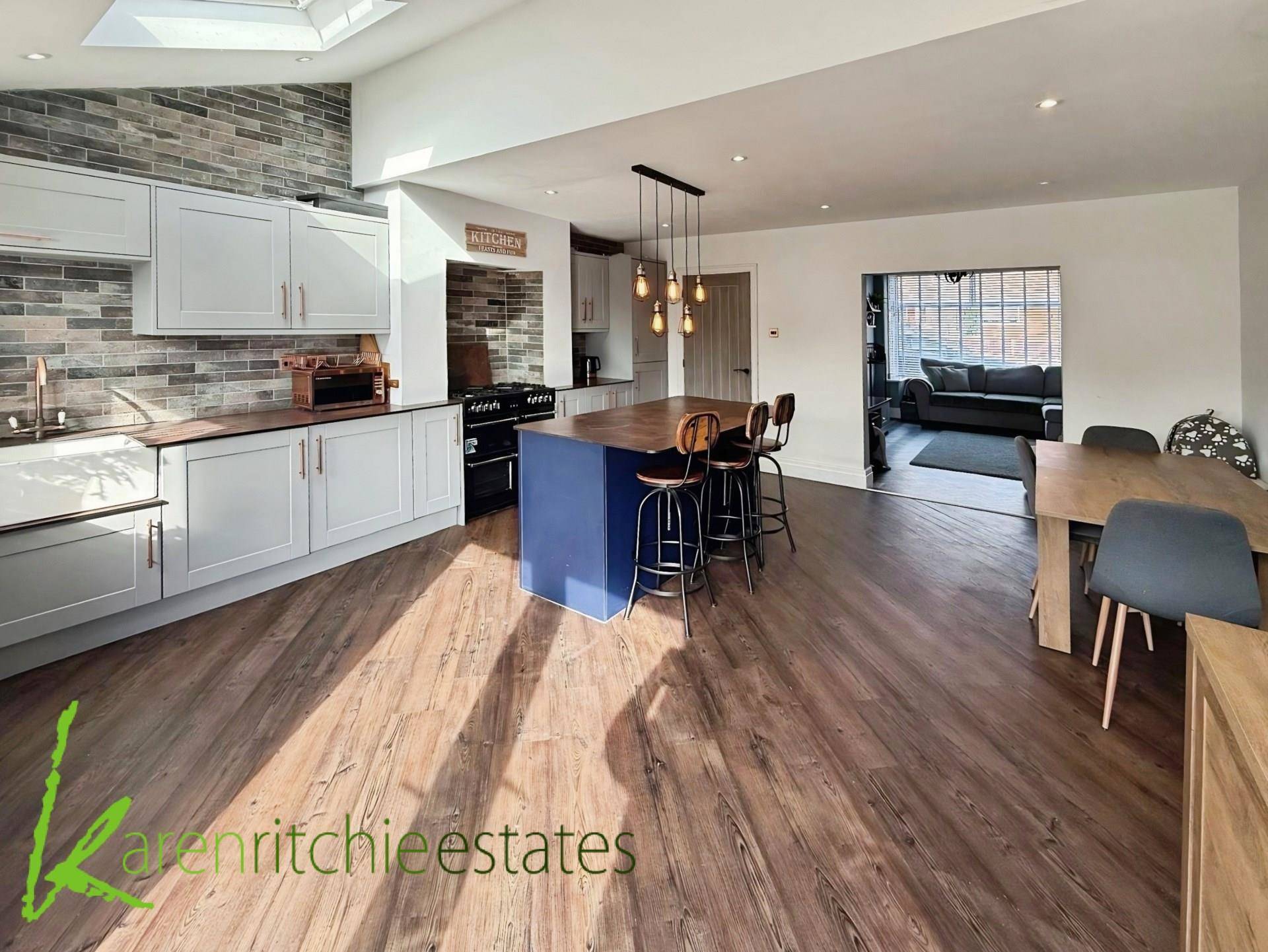 3 bedroom Semi Detached for sale in Bolton