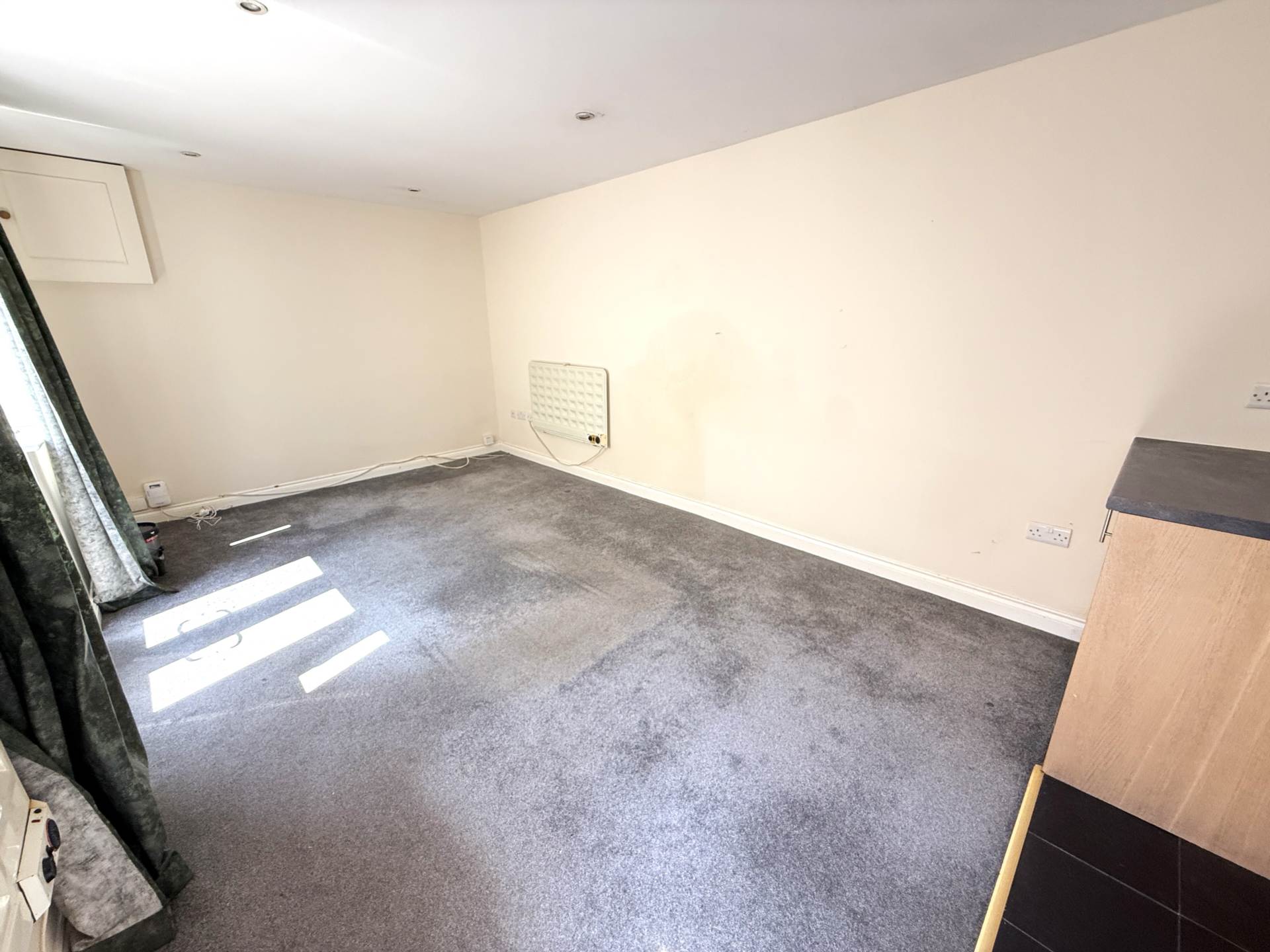 Additional Property Image 1 bedroom Flat for sale in Exmouth 2