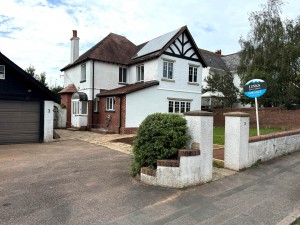 4 bedroom Detached for sale in Exmouth