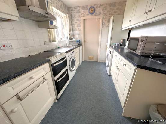 Additional Property Image 3 bedroom Flat for sale in Exmouth 6