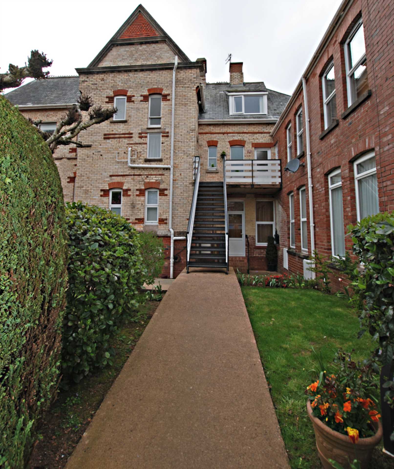 Additional Property Image 2 bedroom Flat for sale in Exmouth 4