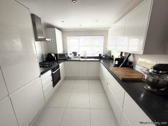 Additional Property Image 2 bedroom Flat for sale in Exmouth 3