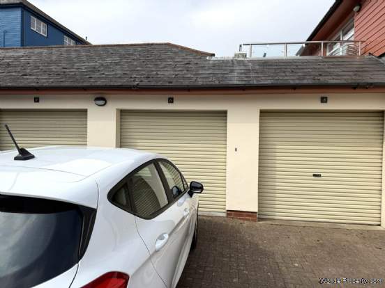 Additional Property Image 2 bedroom Flat for sale in Exmouth 14