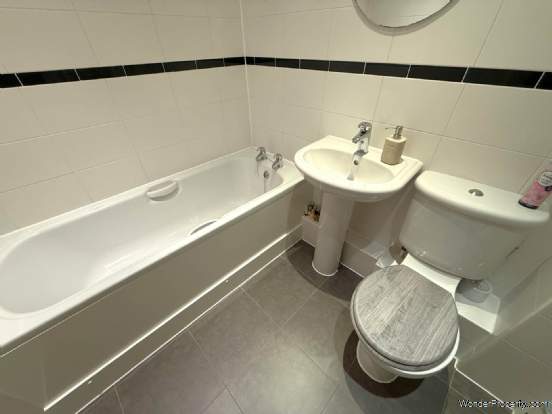 Additional Property Image 2 bedroom Flat for sale in Exmouth 11