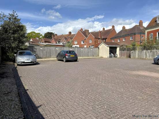 Additional Property Image 2 bedroom Flat for sale in Exmouth 12