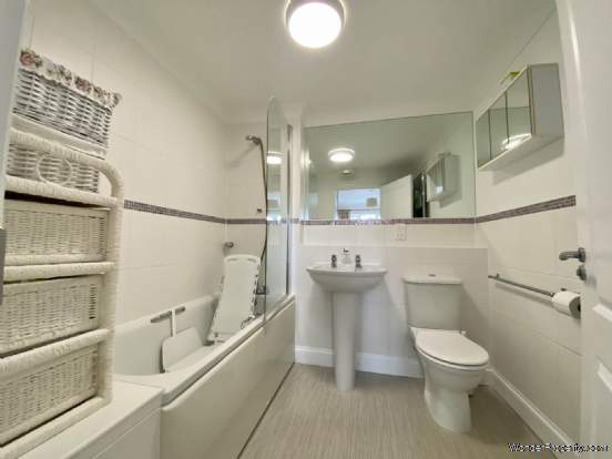 Additional Property Image 2 bedroom Flat for sale in Exmouth 7