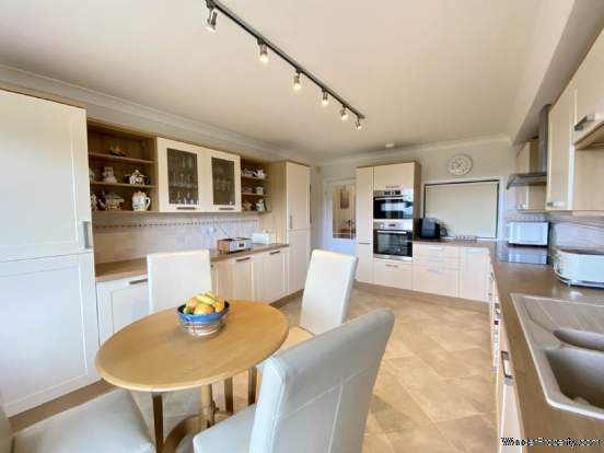 Additional Property Image 2 bedroom Flat for sale in Exmouth 14