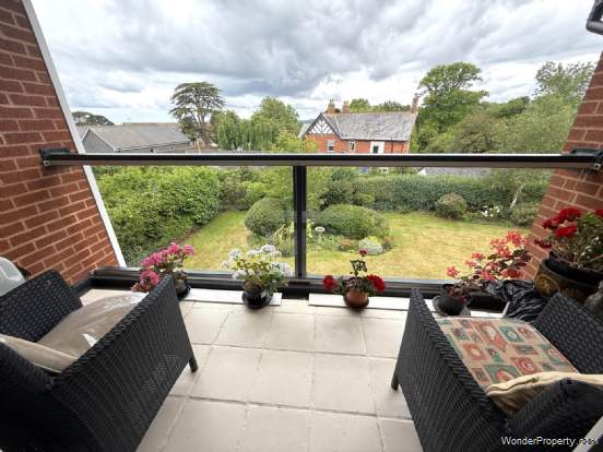 Additional Property Image 2 bedroom Flat for sale in Exmouth 6