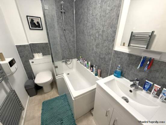 Additional Property Image 2 bedroom Flat for sale in Exmouth 8