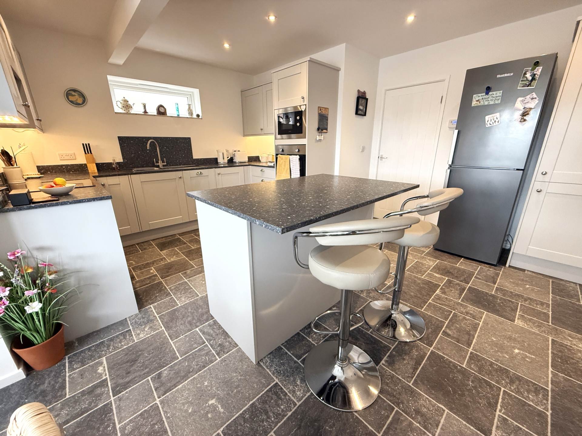Additional Property Image 2 bedroom Detached Bungalow for sale in Exmouth 5