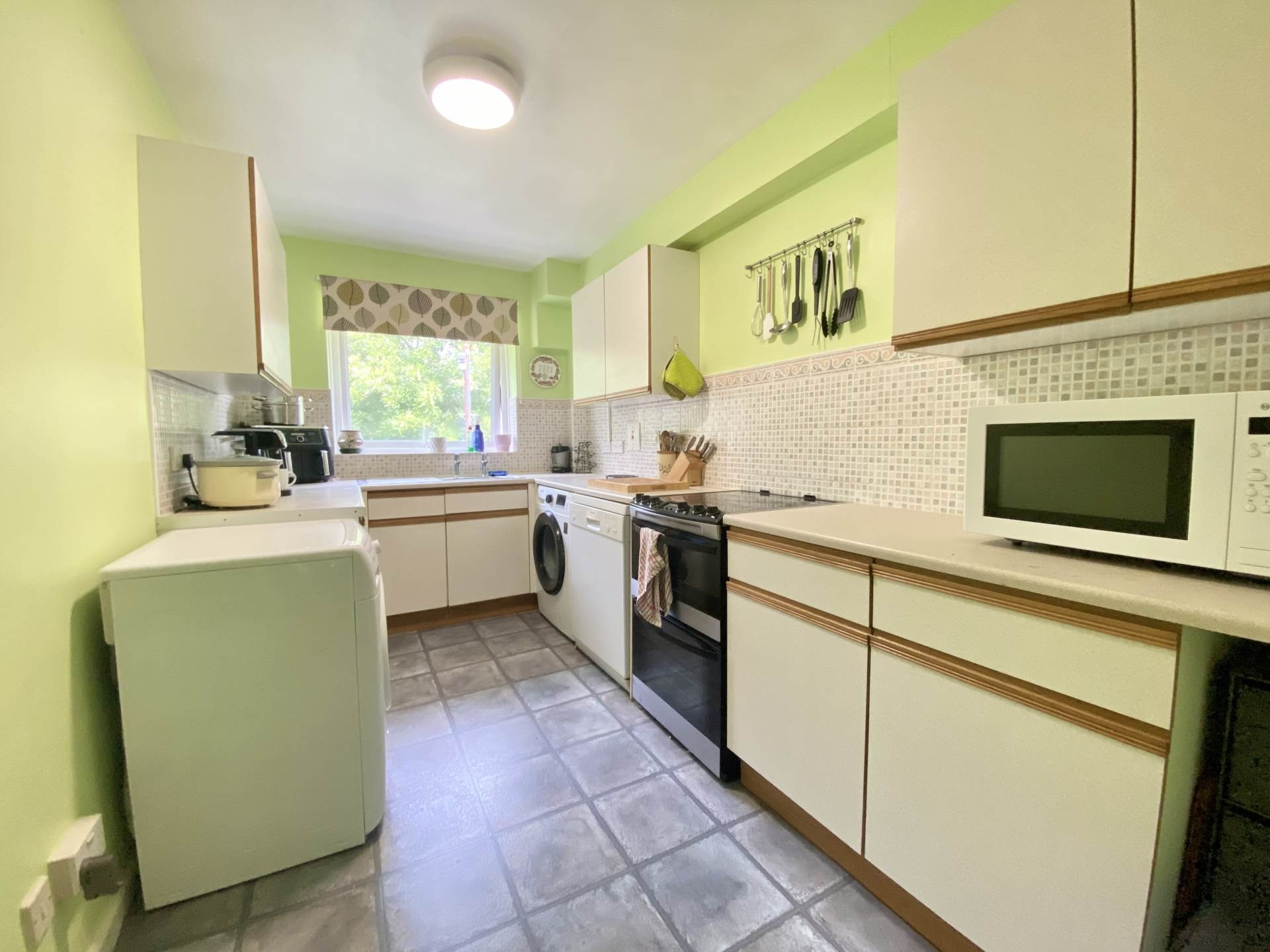 Additional Property Image 2 bedroom Flat for sale in Exmouth 3