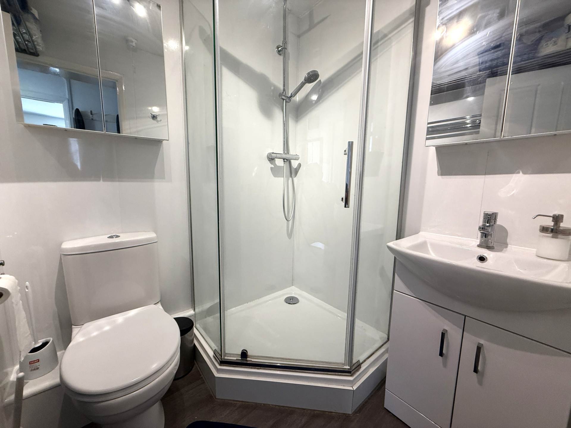 Additional Property Image 2 bedroom Flat for sale in Exmouth 8